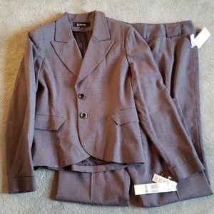 NWT Larry Levine Sz 8 black/gray pantsuit
